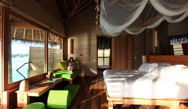 Six Senses Laamu-Lagoon Water Villa Interior_4864